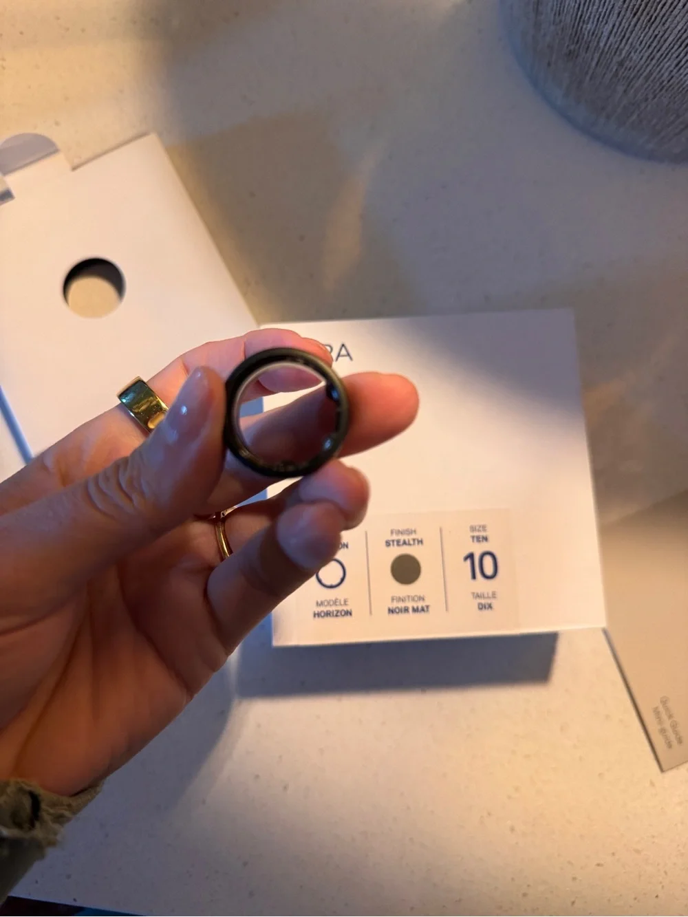 Oura Horizon Ring in Stealth Black 10